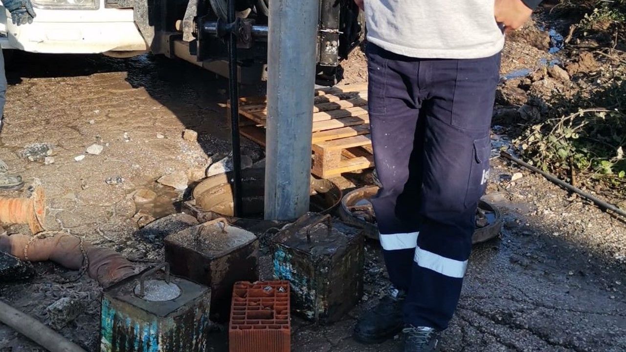 Kartepe'de Kasıtlı Kanalizasyon Tıkanıklığı
