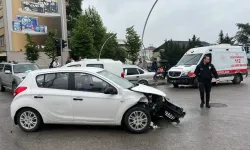 İzmit’te Trafik Kazası: 3 Yaralı!