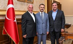 Tayaş Gıda Yönetimi Kocaeli Valisi İlhami Aktaş'ı Ziyaret Etti