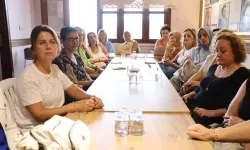 İzmit’te “Kadın Kadına Konak Buluşmaları” Yoğun İlgiyle Başladı