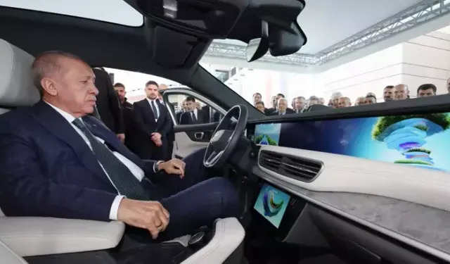 Cumhurbaşkanı Erdoğan TOGG Sedan Modelini İnceledi
