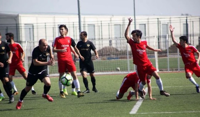 Tatlıpınarspor, Yenicespor'u 4-0 Yenerek Liderlik Koltuğuna Oturdu!