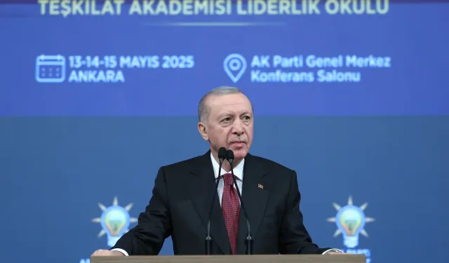 Erdoğan’dan Sert Mesajlar, Büyük Vizyon! 2028’de Türkiye Şaha Kalkacak: “Göz Doktoruna Git Özgür Özel!”