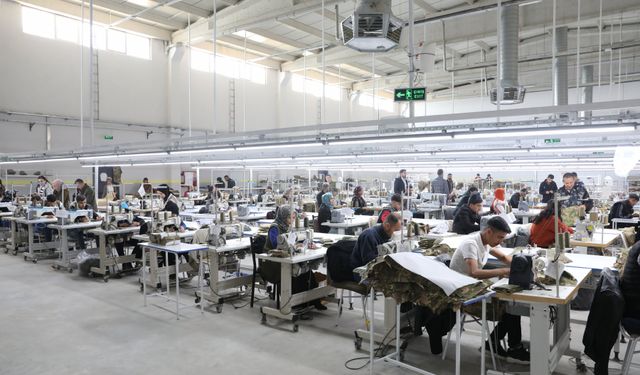 Türkiye Tekstil Sektöründe Sarsıntı: İki Dev Firma İflas Etti