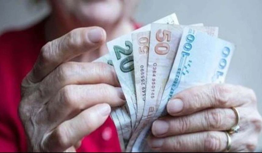 Emekliler Umutla Bekliyor: Maaşlar Yeniden Hesaplanabilir