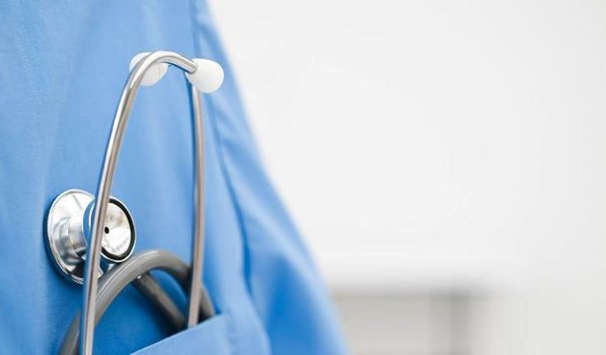 Sağlık Sisteminde Yeni Dönem Başlıyor: Tıbbi Cihazdan Optisyenliğe Kapsamlı Düzenleme